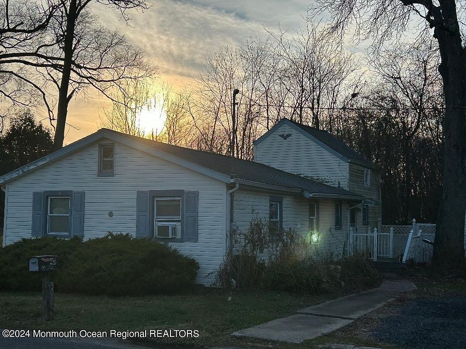2nd image of 43 Vanderveer Road