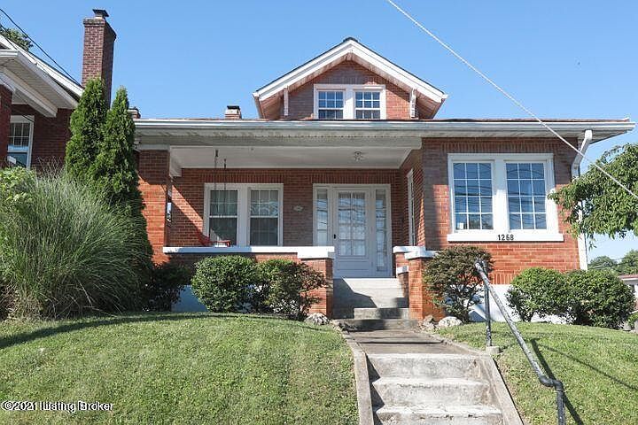 1st image of 1268 Goss Ave