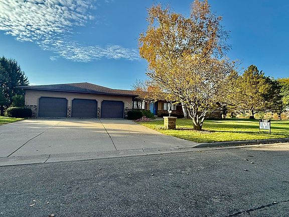 5th image of 1818 Grumann Dr