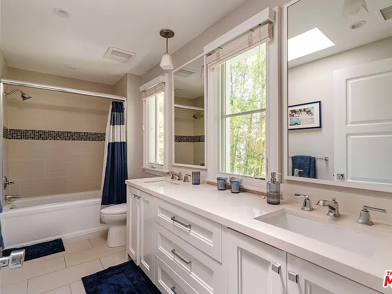 356 E Rustic Rd — Photo 23
