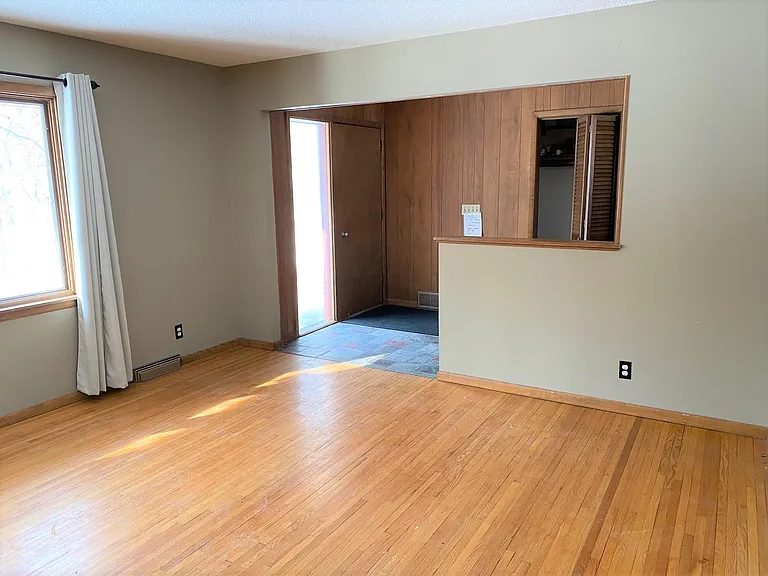 5209 Lee Way — Photo 4