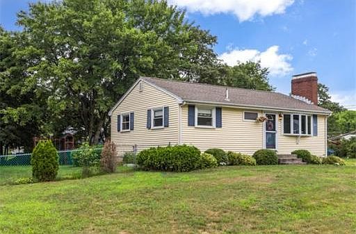 1st image of 13 Grasshopper Ln