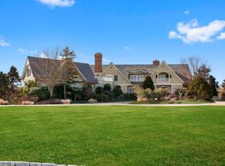 416 Beachcomber Ln, Southampton, NY 11968