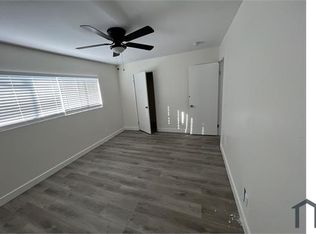 1219 Arcadia Ave APT D, Vista, CA 92084