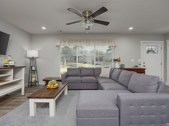 4th image of 4707 Cordelia Ln