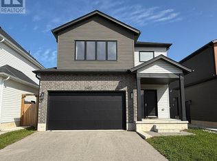 1422 Twilite Blvd, London, ON N6G 3R5
