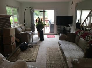 1905 Grosse Pointe Ct, Hanover Park, IL 60133