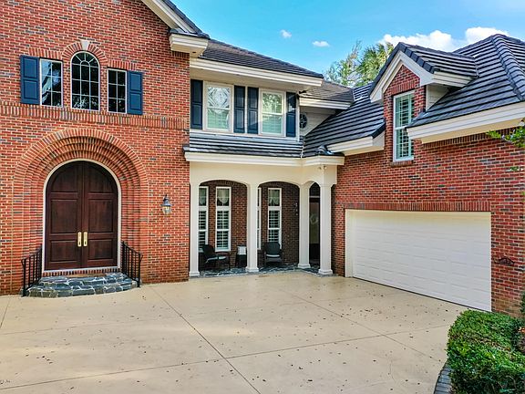 4th image of 2100 Oak Hammock Dr