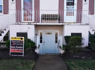 14487 Golden Oak Rd, Centreville, VA 20121