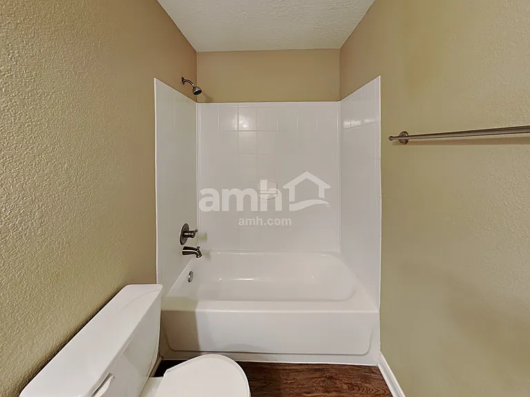 3030 Legends York Dr — Photo 16