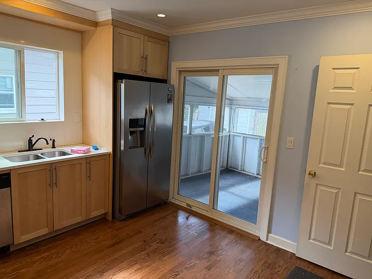 176 Ardmore Dr — Photo 7