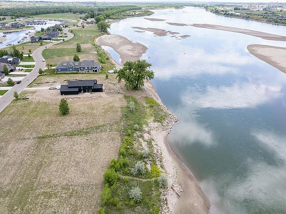 5th image of 6224 Misty Waters Dr