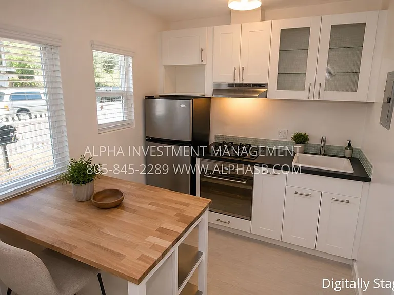 323 W Quinto St — Photo 5
