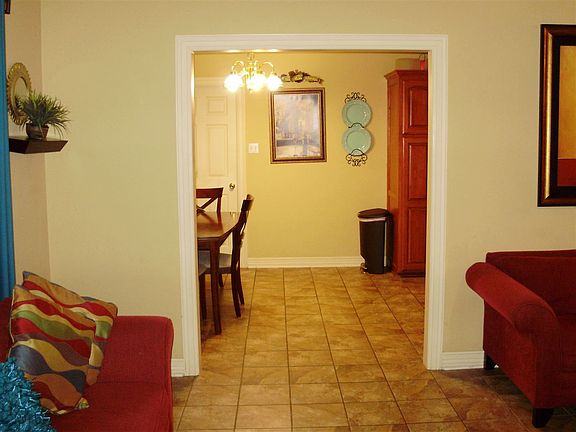 5th image of 501 Lura St