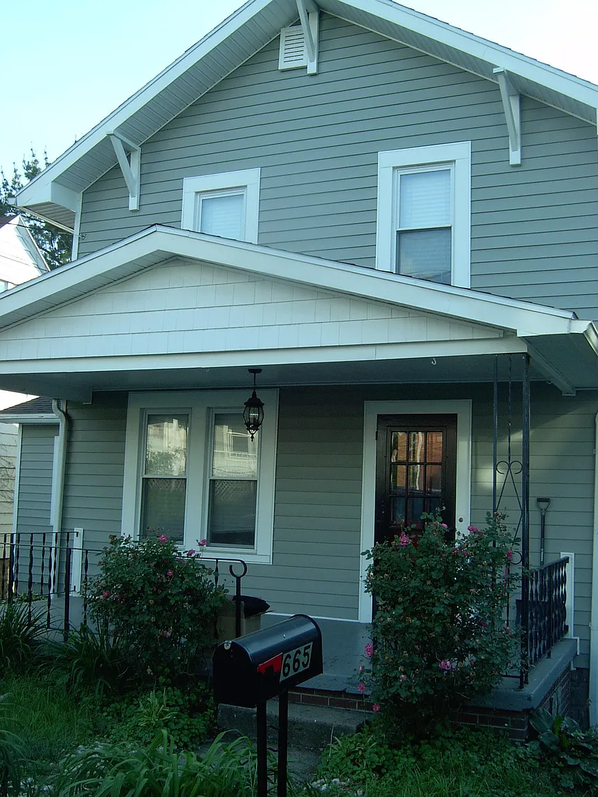 665 Jones Ave photo 1