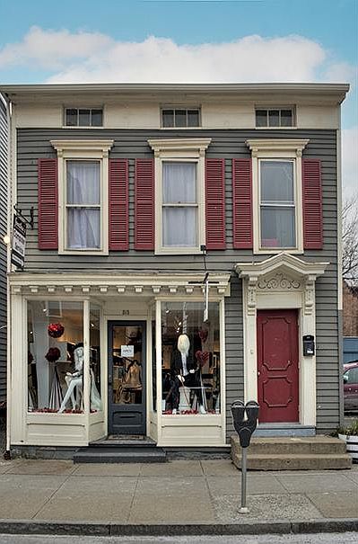 1st image of 315 Warren St #3