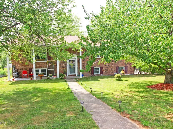4441 Rainbow Cir, Jefferson City, MO 65109