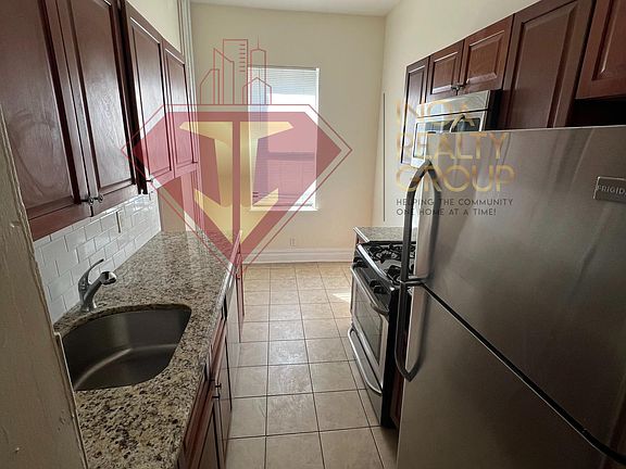 3rd image of 2802 Kennedy Blvd #A12