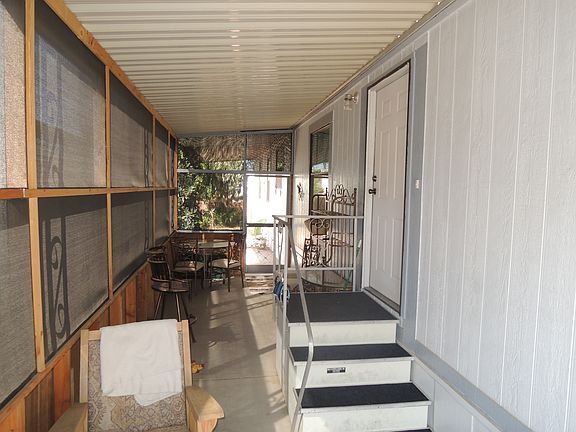 Screened porch/front door