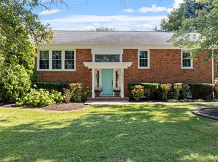 25W252 Lacey Ave, Naperville, IL 60563