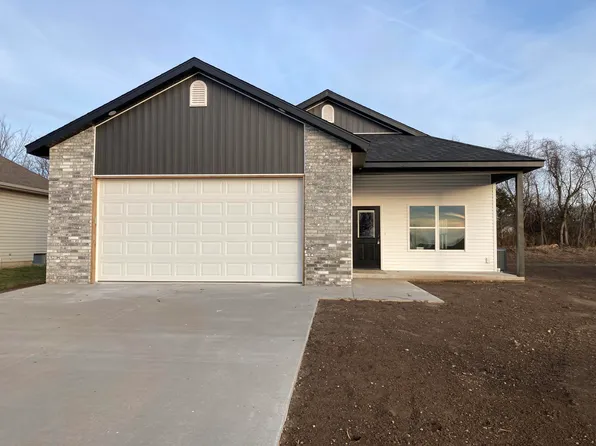 370 Town Loop, Marshfield, MO 65706