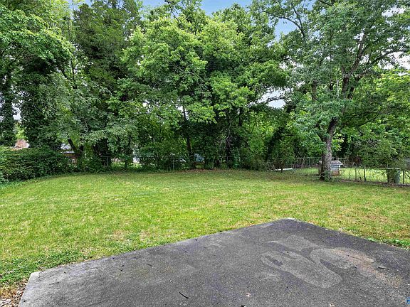 5th image of 3612 Inglewood Dr NW
