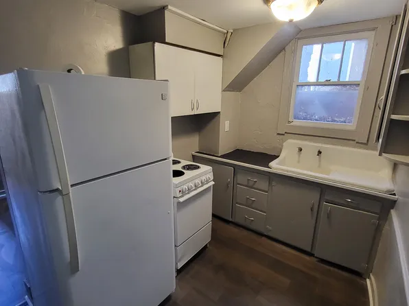 840 N Kansas Ave #Basement, Hastings, NE 68901
