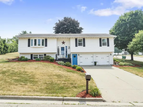 601 Spellman Street, Mount Horeb, WI 53572