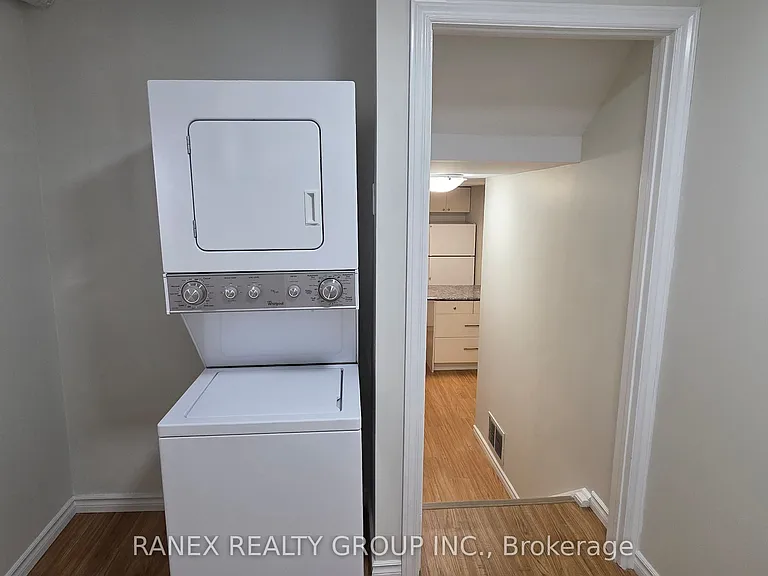 16 Lynwood Ct — Photo 12