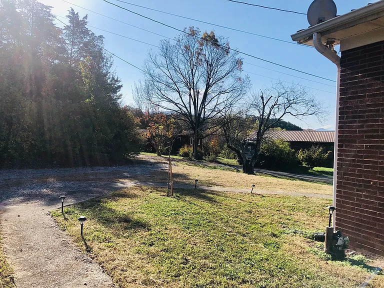 Indian Creek Rd — Photo 8