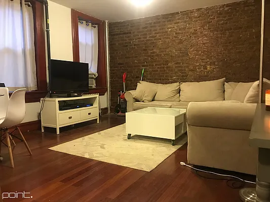 Rented by Point NYC | media 6