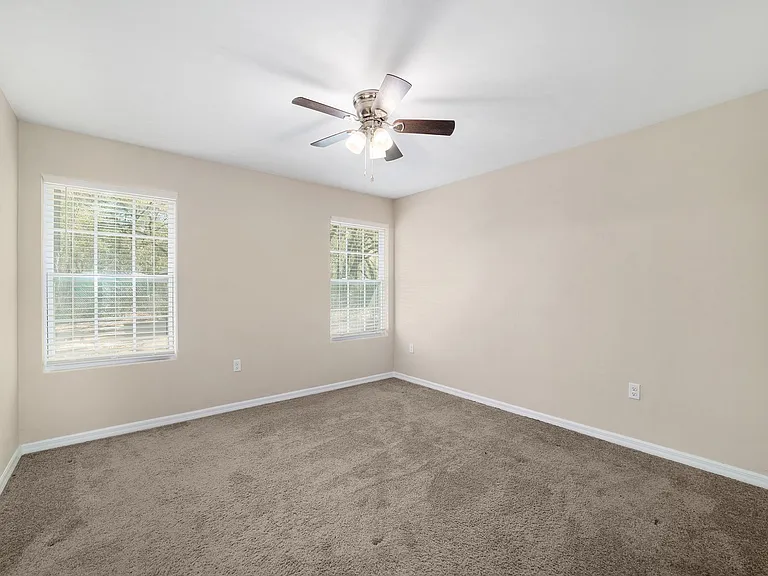 23935 NE 118th Ave — Photo 19
