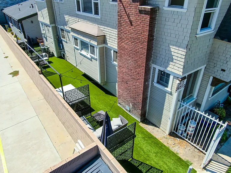 2811 Menlo Ave — Photo 12