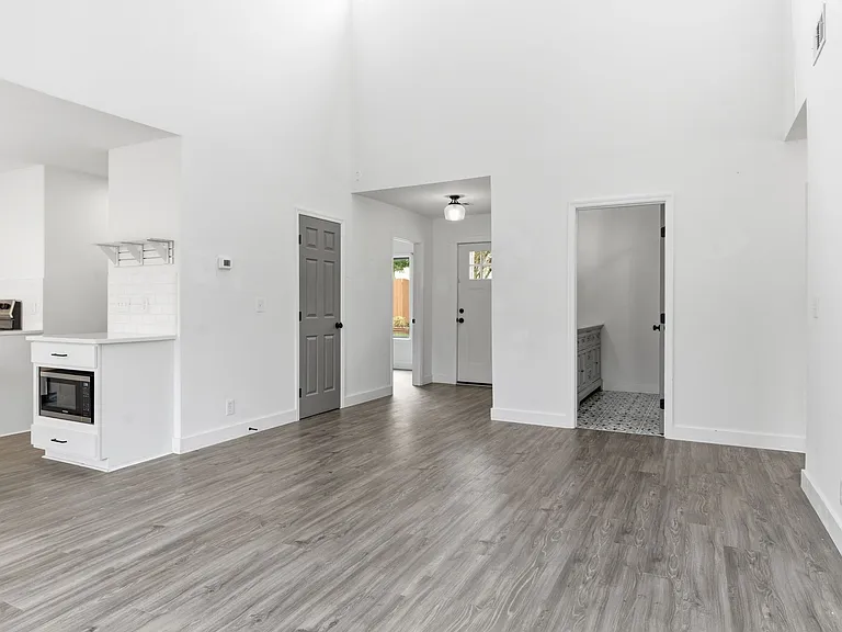 4858 Quail Run — Photo 6