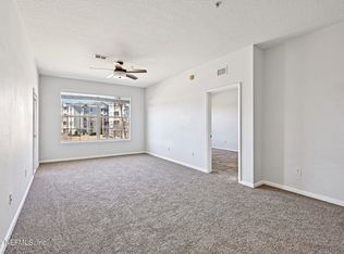 7801 POINT MEADOWS Drive #8209, Jacksonville, FL 32256
