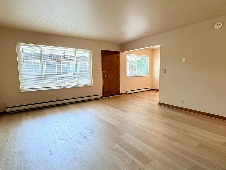 Welcome to Parkwood Apartments! — Photo 5