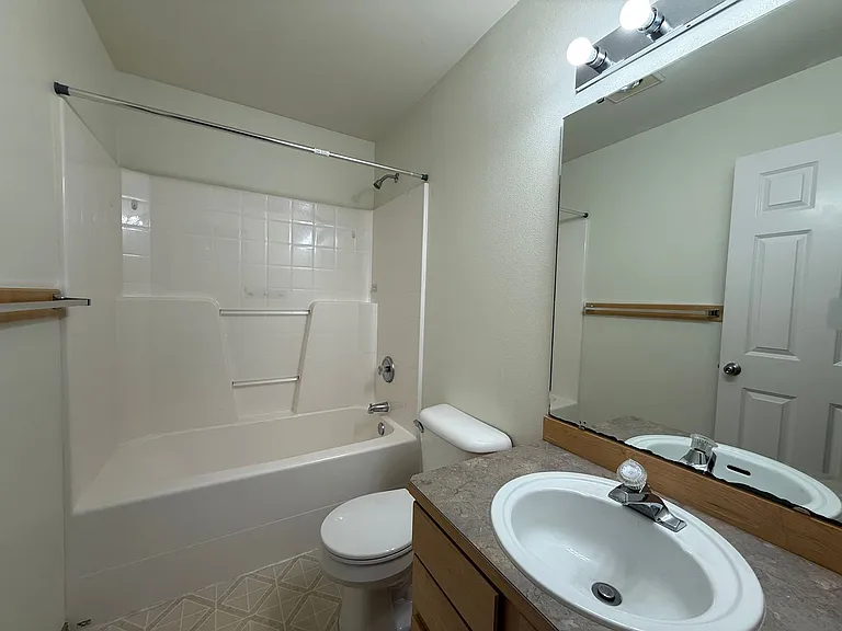 18230 28th Dr SE — Photo 38