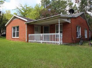 321 N Market St, Carthage, TX 75633