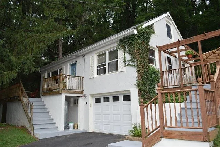 98 Cregar Rd photo 1