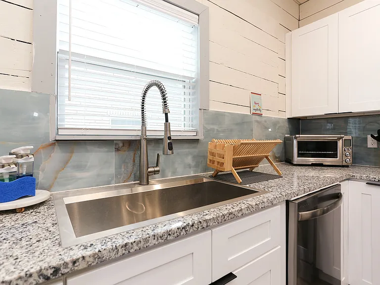 1007 Avant Ave — Photo 17