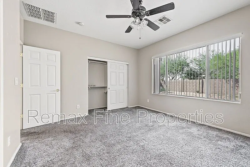 3 bed, 2.0 bath, 1135 sqft, $1,995 — Photo 2