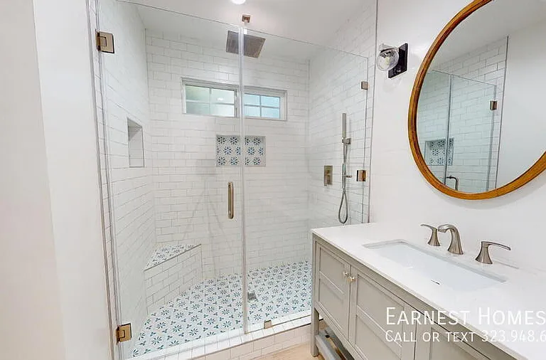 5844 Vesper Ave — Photo 16