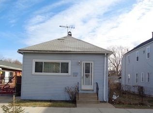 9729 S Commercial Ave, Chicago, IL 60617