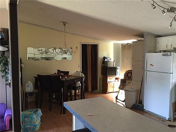 4th image of 530 Creeks Landing Dr