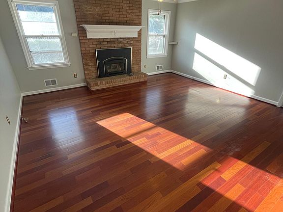 4th image of 4355 Conrad Dr