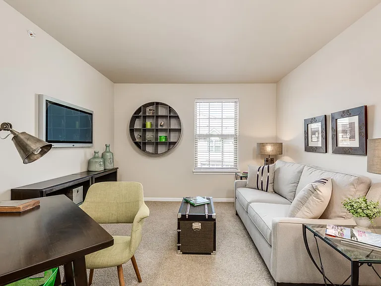 Guest bedroom, TV room combo!