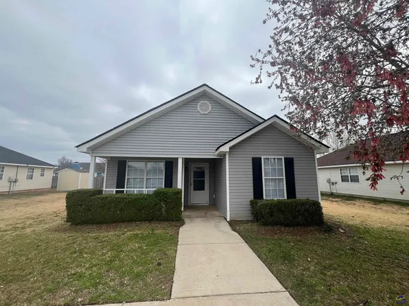 215 Haverhill Cir, Warner Robins, GA 31088