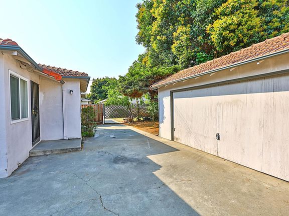 5th image of 753 N 14th St #2