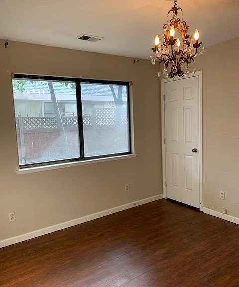228 Earl Ave — Photo 12
