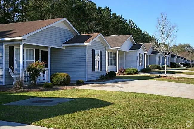 West Towne Cottages — Photo 26